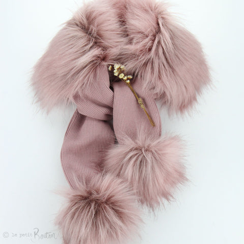 W20 Luxe Faux Fur Pom Pom Scarves - Dusty pink